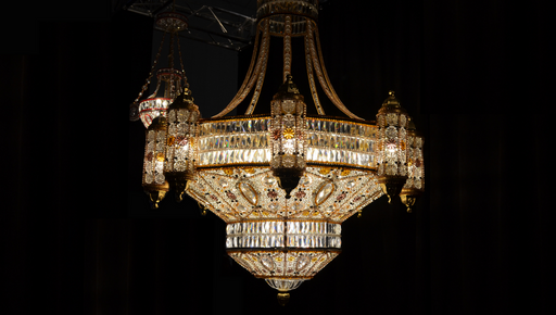 classic chandeliers luxury chandeliers lampadari con cristalli lampadari di lusso lampadari per sala lampadari Banci