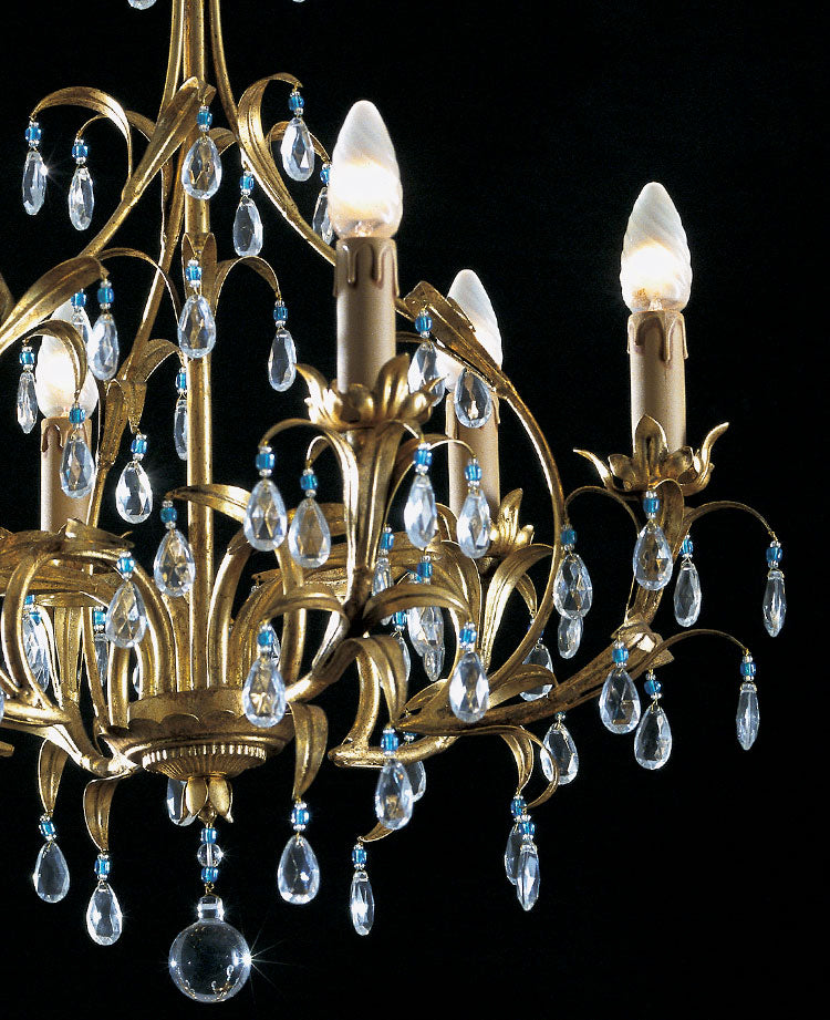 lampadario stile classico in ferro battuto con cristalli a goccia Isadora