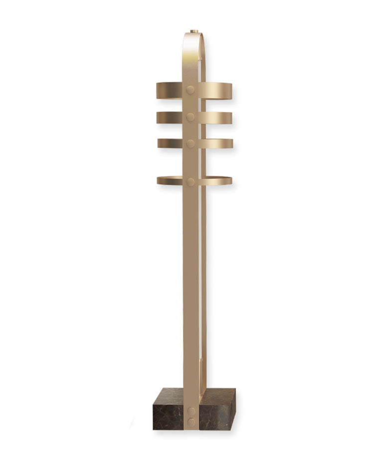 lampada da terra in ferro battuto Capsule Mat Gold con base in marmo nero